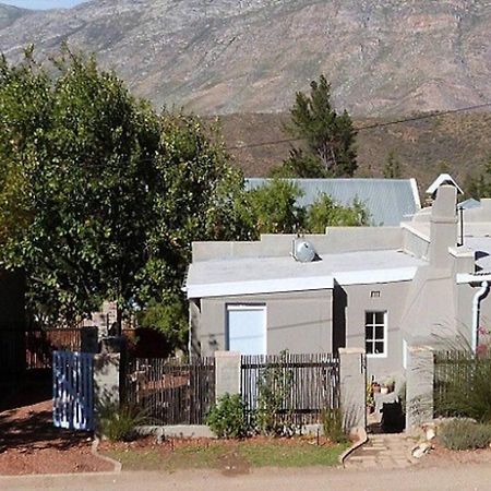 Cosy 6 Person Cottage With Mountain View Barrydale Exterior foto